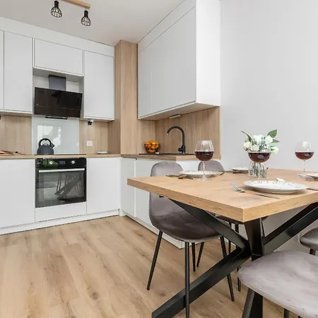 Cosy With Terrace And Parking In By Rent Like Rumia