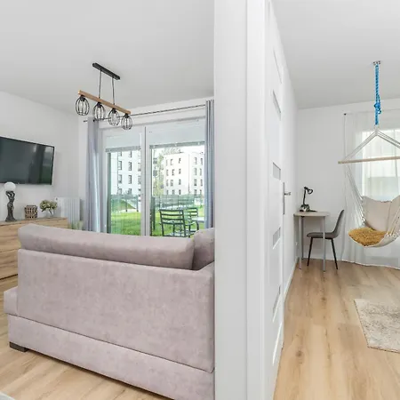 Apartmán Cosy With Terrace And Parking In By Rent Like